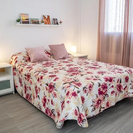 New & Renovated Vacation アパート *